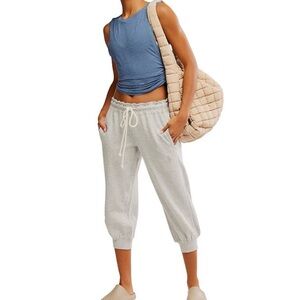FP Movement Flutter Elastic waist band cropped joggers Heather gray size: S